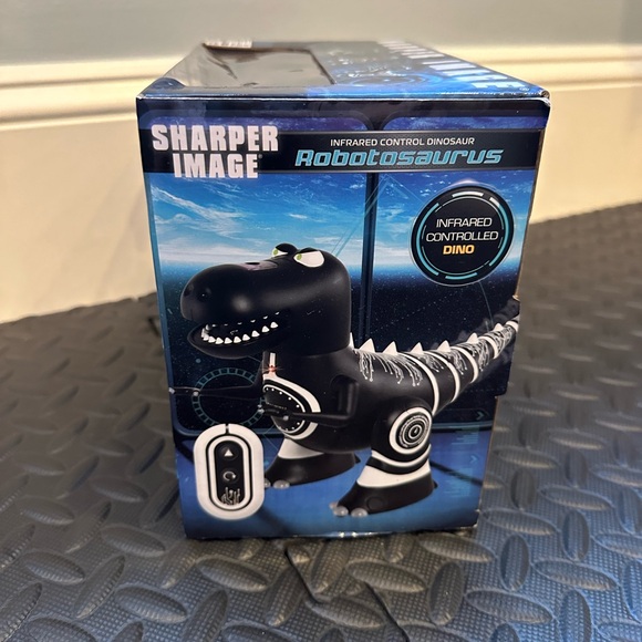 Robotosaurus Infrared Control Dinosaur Action Toy Robot - Picture 4 of 9